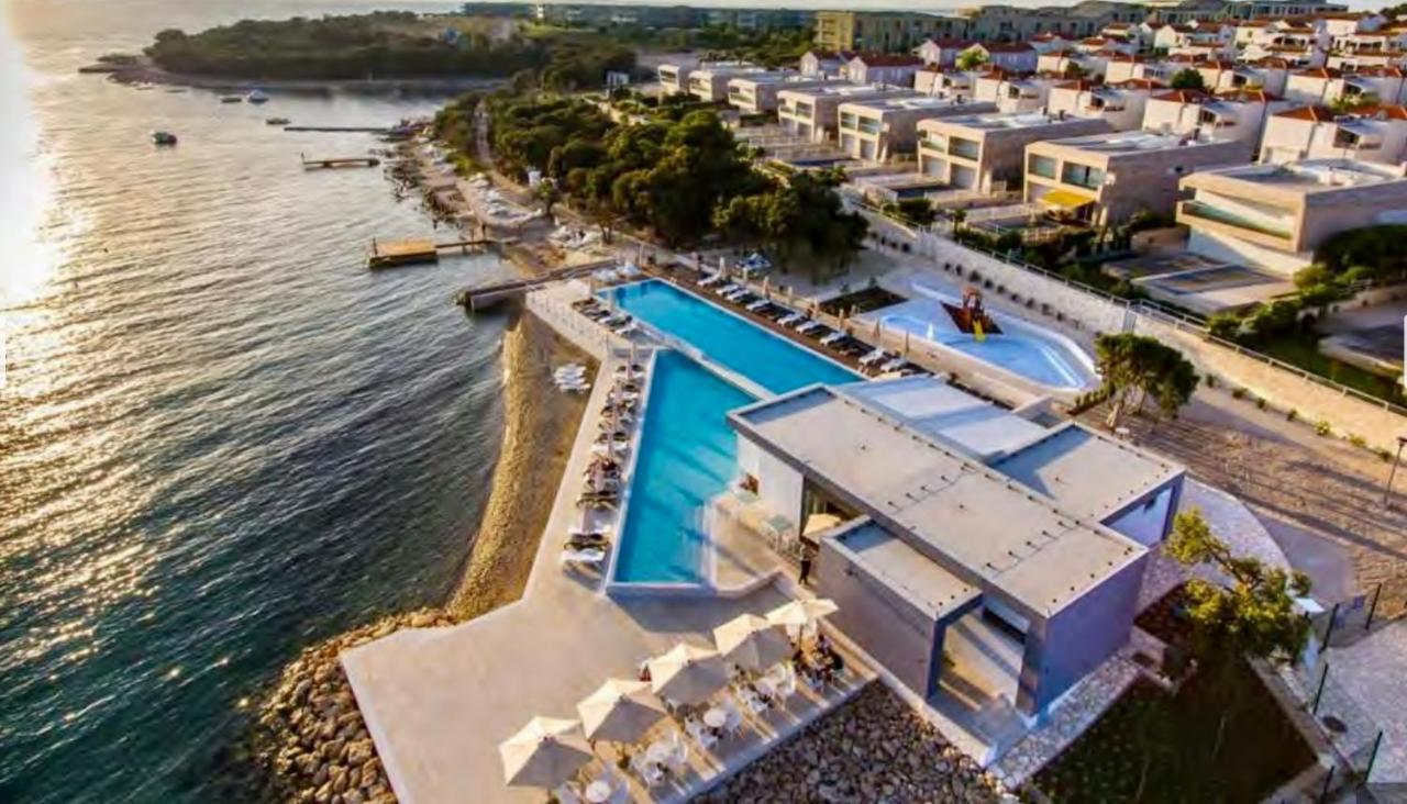 Apartments Antonija Punta Skala Next To Falkensteiner Resort Petrčane Exterior foto
